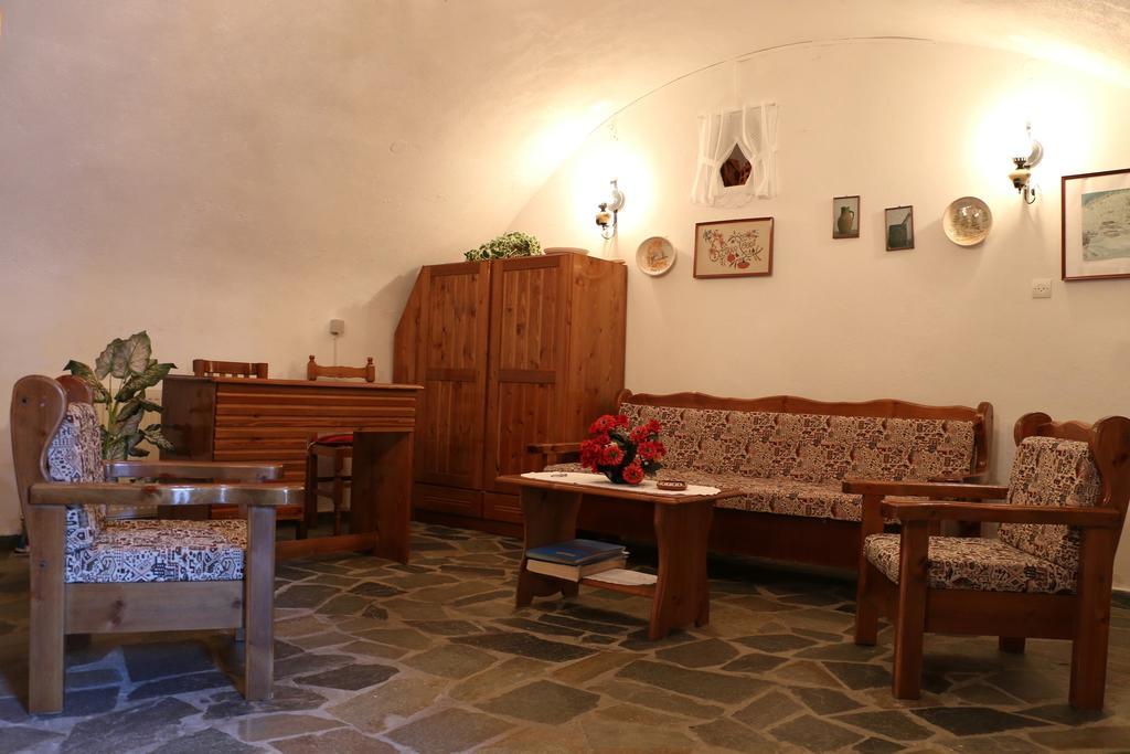 Maleatis Apollo Guesthouse Kosmás Екстериор снимка
