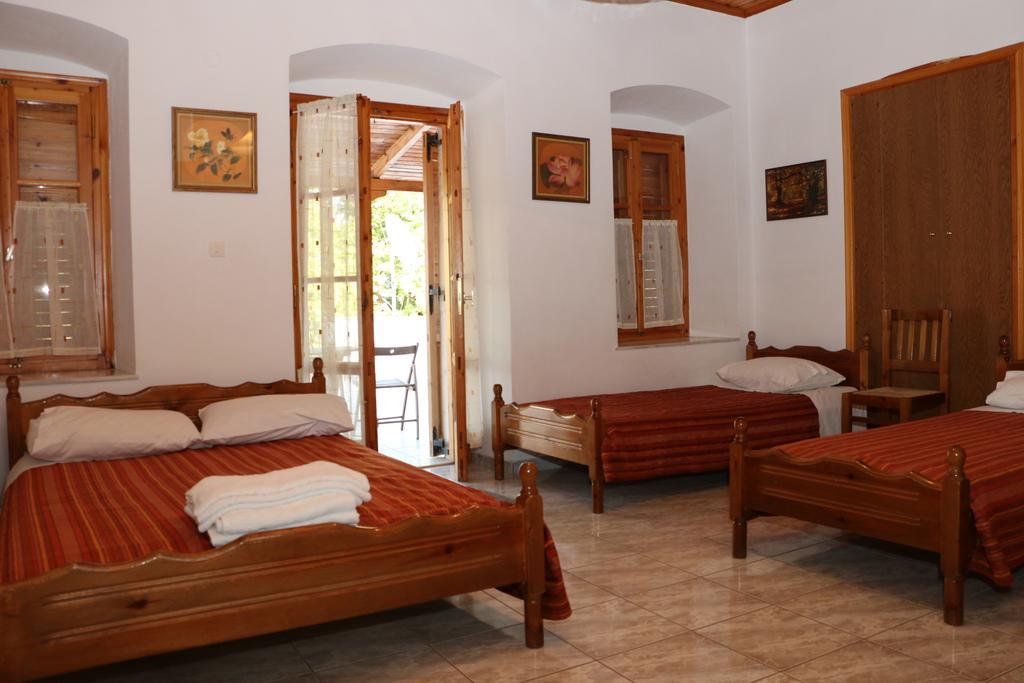 Maleatis Apollo Guesthouse Kosmás Екстериор снимка